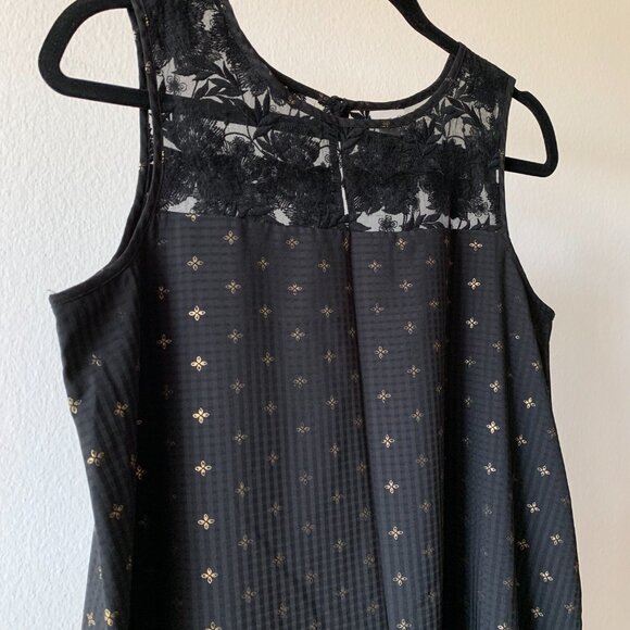 โจ Black & Gold Star Print Dress w/ Lace Yoke โ A Magical Everyday Look! โจ - Picture 3 of 3